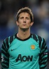 Edwin van der sar of manchester united poses during the club s – Artofit