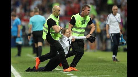 03:21 the day of the year! 2018 World Cup final: Pitch invaders interrupt France vs ...
