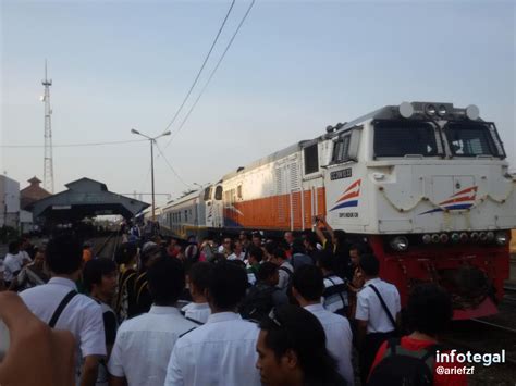 Kereta api tegal bahari adalah kereta api penumpang kelas eksekutif dan ekonomi ac plus yang memiliki jadwal tegal bahari sangat padat setiap harinya. Yuk Sedulur Pelesir Maring Tegal | infotegal