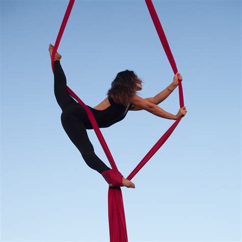 Воздушная гимнастика в Митино Студия Своя жизнь Школа танцев