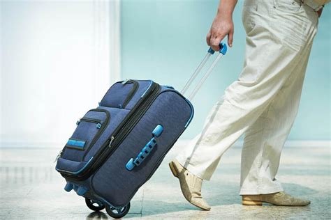 8 Types Of Travel Bags That Are Perfect For World Trips