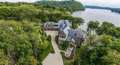Lakefront Retreat For Sale In Knoxville Mansions Stone Mansion Lake