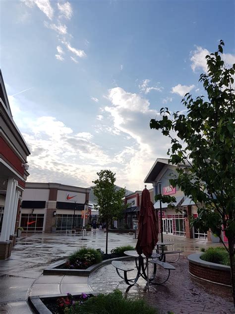 Tanger Outlets Columbus - 58 Photos & 72 Reviews - Outlet ...