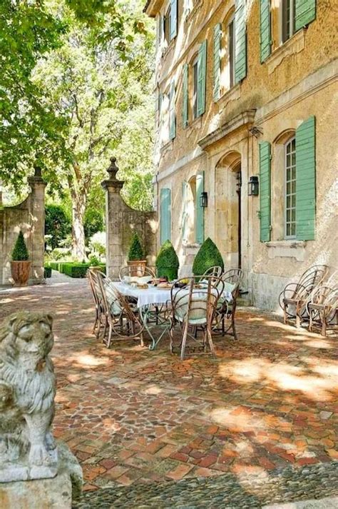 41 Beautiful French Courtyard Design Ideas French Country House