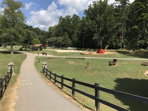 9 Places To Run In Greenville Sc That Arent The Swamp Rabbit Trail