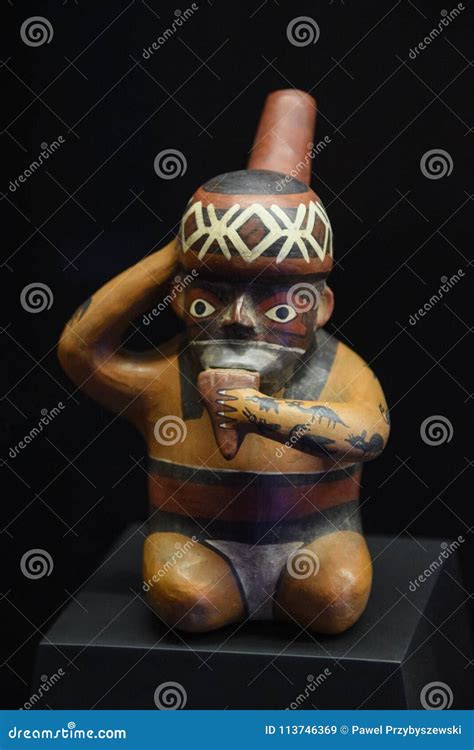 peruvian pottery figures from the wari culture editorial image 113746376