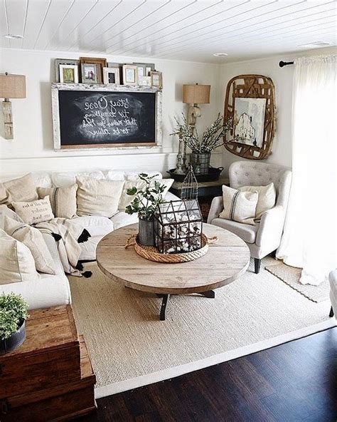 41 Comfy Small Farmhouse Rustic Living Room Decorating Ideas Page 38