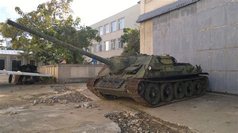 Su 100 Bucharest Tank On Display