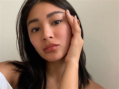 nadine lustre learns to express herself on your moment