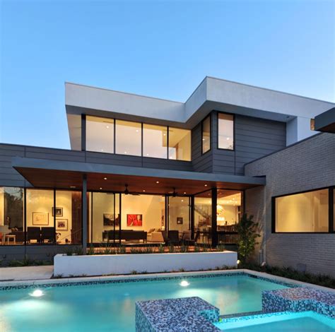 Modern House In Houston From Architectural Firm Studiomet