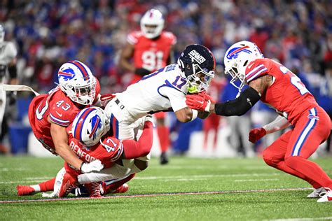 Bills Need Fourth Quarter Comeback To Survive Wire To Wire Scare From