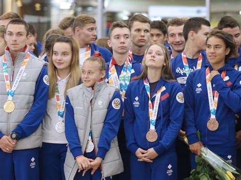 Российская юношеская сборная вернулась в Москве с 29 золотыми медалями