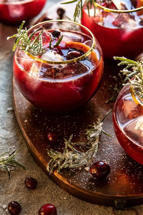 16 boozy christmas drinks for your holiday | mix that drink. Bourbon Christmas Drink Recipes / 12+ Must-Try Christmas Cocktail Recipes for the Holidays ...