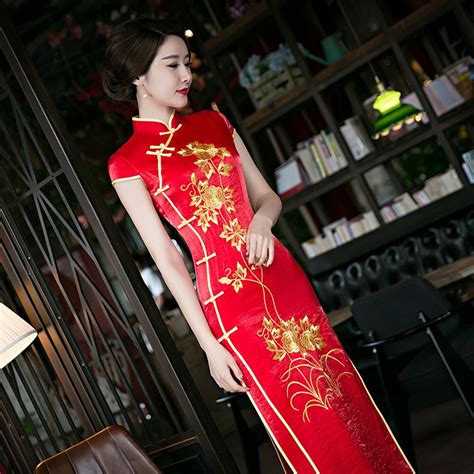 Red Women Chinese Traditional Dress Red Bridal Wedding