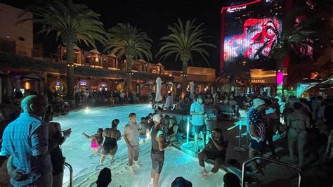 Ayu Dayclub 49 Photos And 41 Reviews Dance Clubs 3000 S Las Vegas
