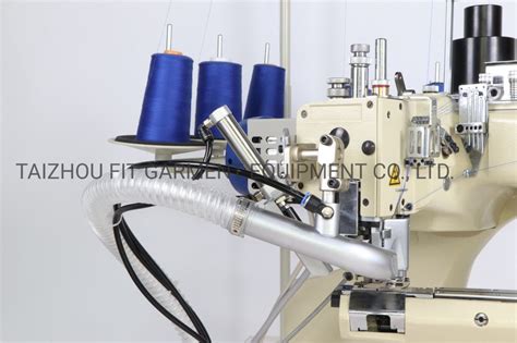 China Pneuauto Trimmer Feed Off The Arm Flat Seamer Industrial Sewing