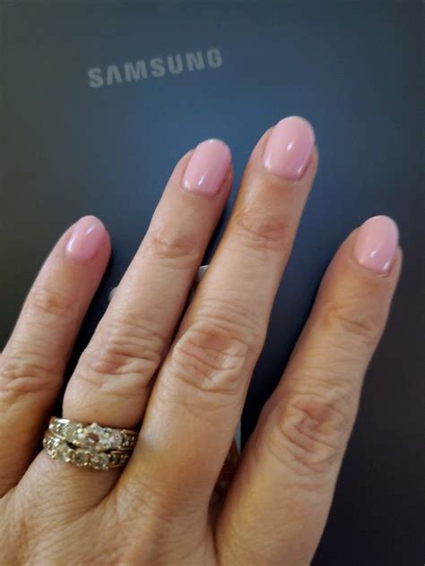 DND 059 Sheer Pink Nails Pink Sheer
