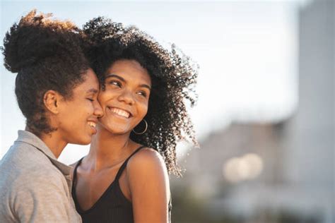 17 900 lesbianas negras fotografías de stock fotos e imágenes libres de derechos istock