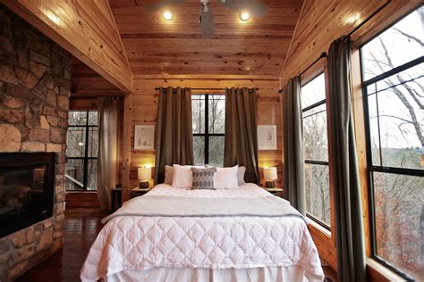 A recreation rental cabin requiring a hike, mountain bike or horse travel in. Mount Mystic Cabin in Broken Bow, OK - Studio Sleeps 2 ...