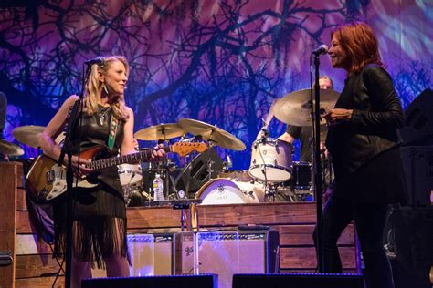 Tedeschi Trucks Band Beacon Theatre New York Ny On 9262015 83 Photos Pictures And