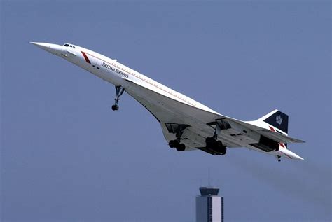 Top 10 Most Iconic Airplanes Of All Time High Tech