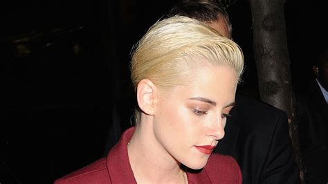 Kristen Stewart Takes Her Hair Color To Platinum Vogue