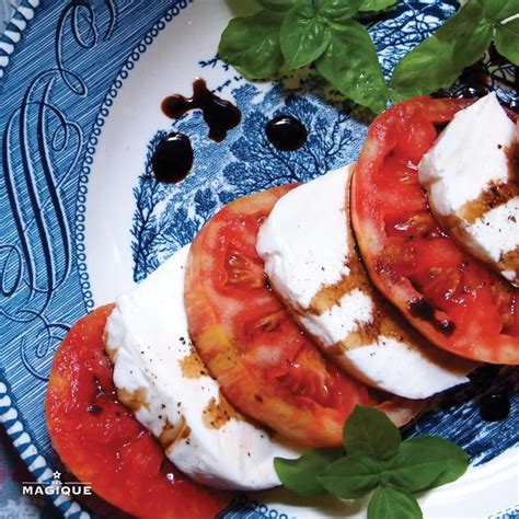 Heirloom Tomato And Buffalo Mozzarella Caprese Sel Magique Cuisine Recipes