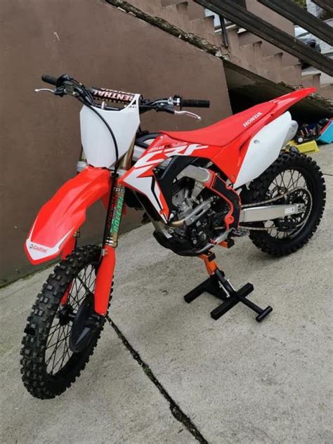 This is an all new model from honda and many of the technical. Honda Crf 250 250 cm3, 2019 god.