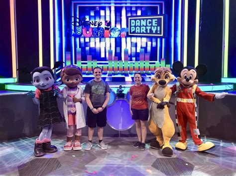 Get Your Groove On At Hollywood Studios Disney Junior Dance Party
