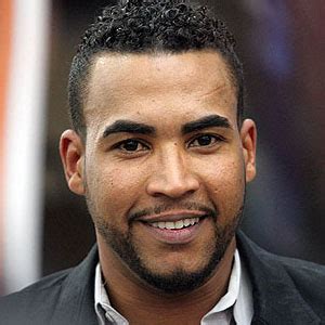 Find out when don omar is next playing live near you. Don Omar dead 2021 : Singer killed by celebrity death hoax ...