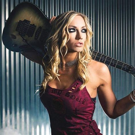 Nita Strauss Nita Strauss Female Guitarist Women In Music