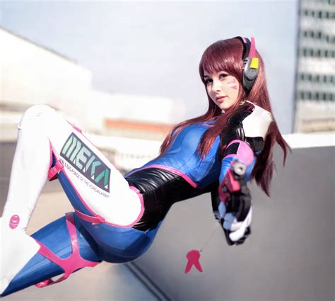 Dva Overwatch Cosplay By Cecinee On Deviantart