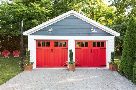 There are variances, but we've managed to stick to average ranges for garage dimensions for decades now. Average Cost to Build a Two-Car Detached Garage | HGTV