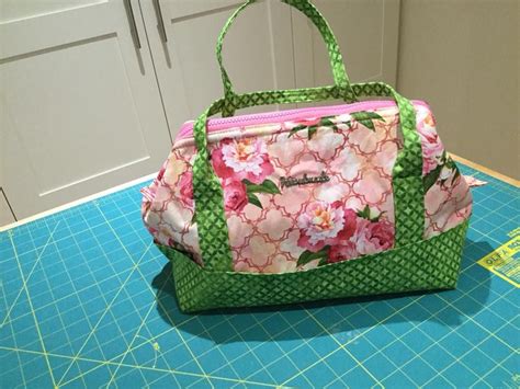 Pin By On The Mend On Emmaline Retreat Bag Bag Patterns To Sew