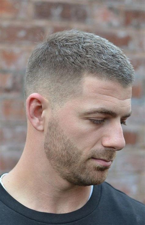 Easy to get and simple to style, fades complement all hair types, lengths, textures, and. Men Must Definitely Try This Combination - Side And Back ...