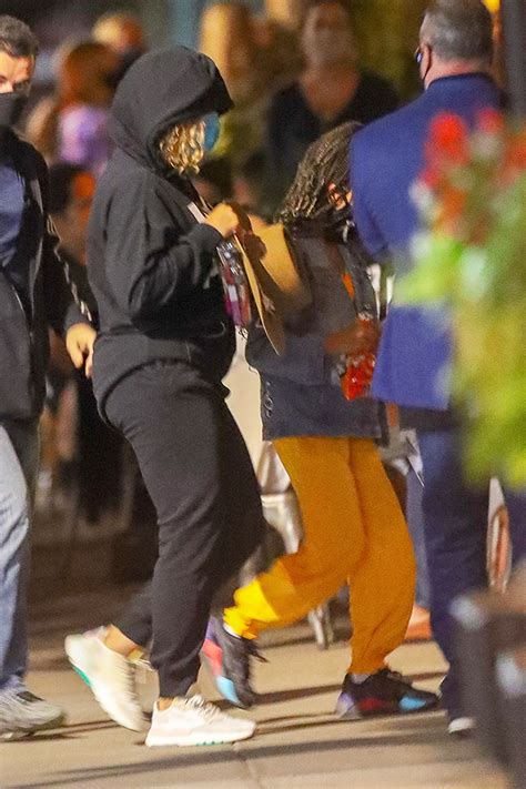 Beyonce’s Daughter Blue Ivy Rocks Long Braids During Their Nyc Outing Hollywood Life