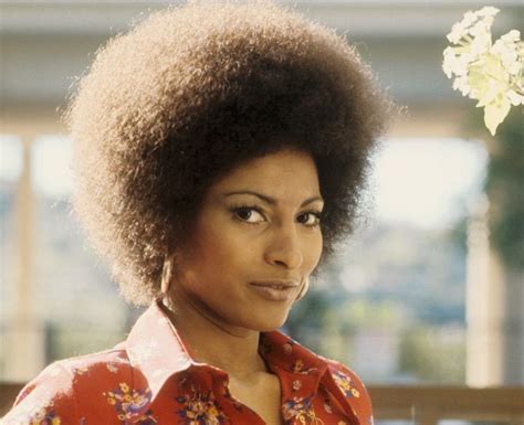 A Pam Grier Biopic May Be Coming To The Big Screen Soon Huffpost Voices