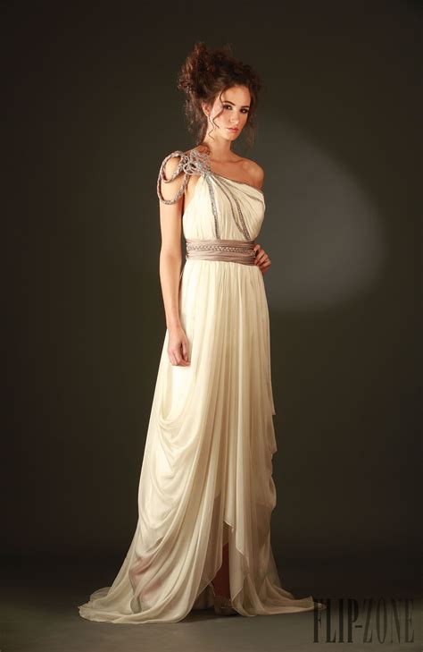 Hanna Touma Greek Goddess Costume Greek Fashion Goddess