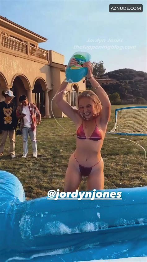 Jordyn Jones With Olivia Marie Kelianne Stankus Having A Bikini Party