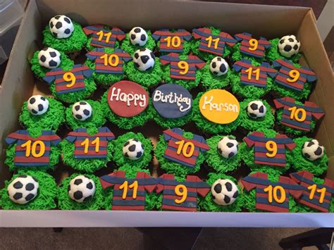 Soccer Cupcakesvanilla And Chocolate Cupcakes Buttercream Green