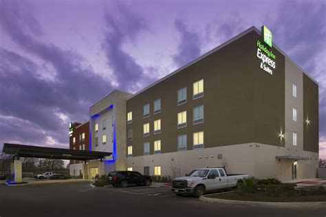 Search for cheap and discount holiday inn hotel rooms in georgetown, de for your group or personal travels. Brand New Holiday Inn Express & Suites Opens In Windcrest ...
