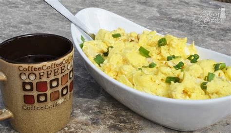 This last cheap and easy keto breakfast idea takes only five minutes to make and it requires only two ingredients (other than salt and pepper). Camping Breakfast Ideas? Easy Scrambled Eggs - The Spicy Apron