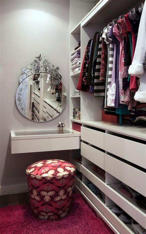 Barely have space to move in your bedroom, but have lots of. How to organize a small closet with lots of clothes ...