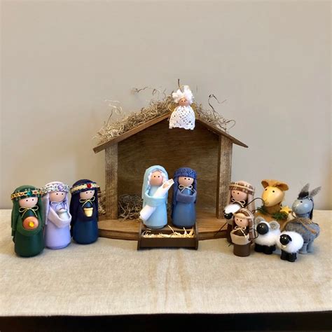 Deluxe Nativity Set 14 Pieces Including Handcrafted Stable Etsy