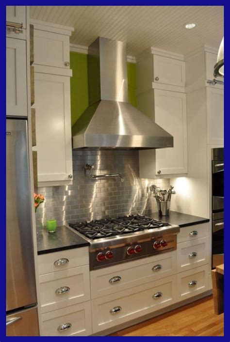 When compared with other backsplash options, granite backsplash comes with a lot of advantages. Pros and Cons of Stainless Steel Backsplash | Kitchen ...