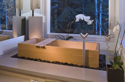 Luxurious and natural soaking tubs, bathtubs, hot tubs. Custom Teak Ofuro Soaking Tub by Zen Bathworks | Archello