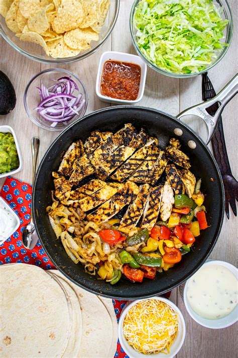 Everyone who tries it, loves it. Weeknight Grilled Chicken Fajitas | The Starving Chef Blog