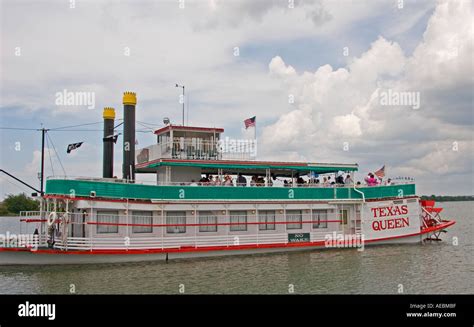 Texas Queen Paddleboat On Lake Ray Hubbard Dallas Texas Stock Photo Alamy
