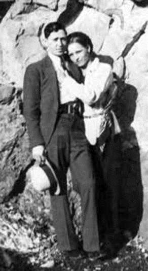 Celebrity Cinema History Clyde Barrow And Bonnie Parker Bonnie And