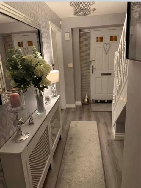 13 Entrance Hall Decoration Ideas In 2020 Hallway Inspiration